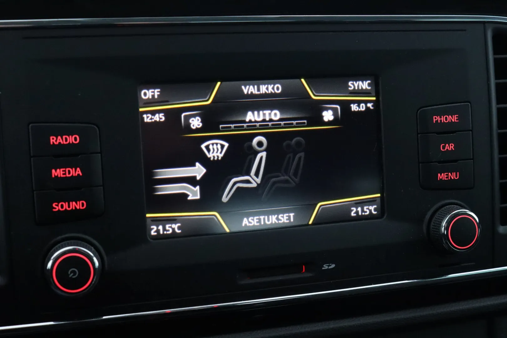 SEAT Leon ST UZA-313 carousel image