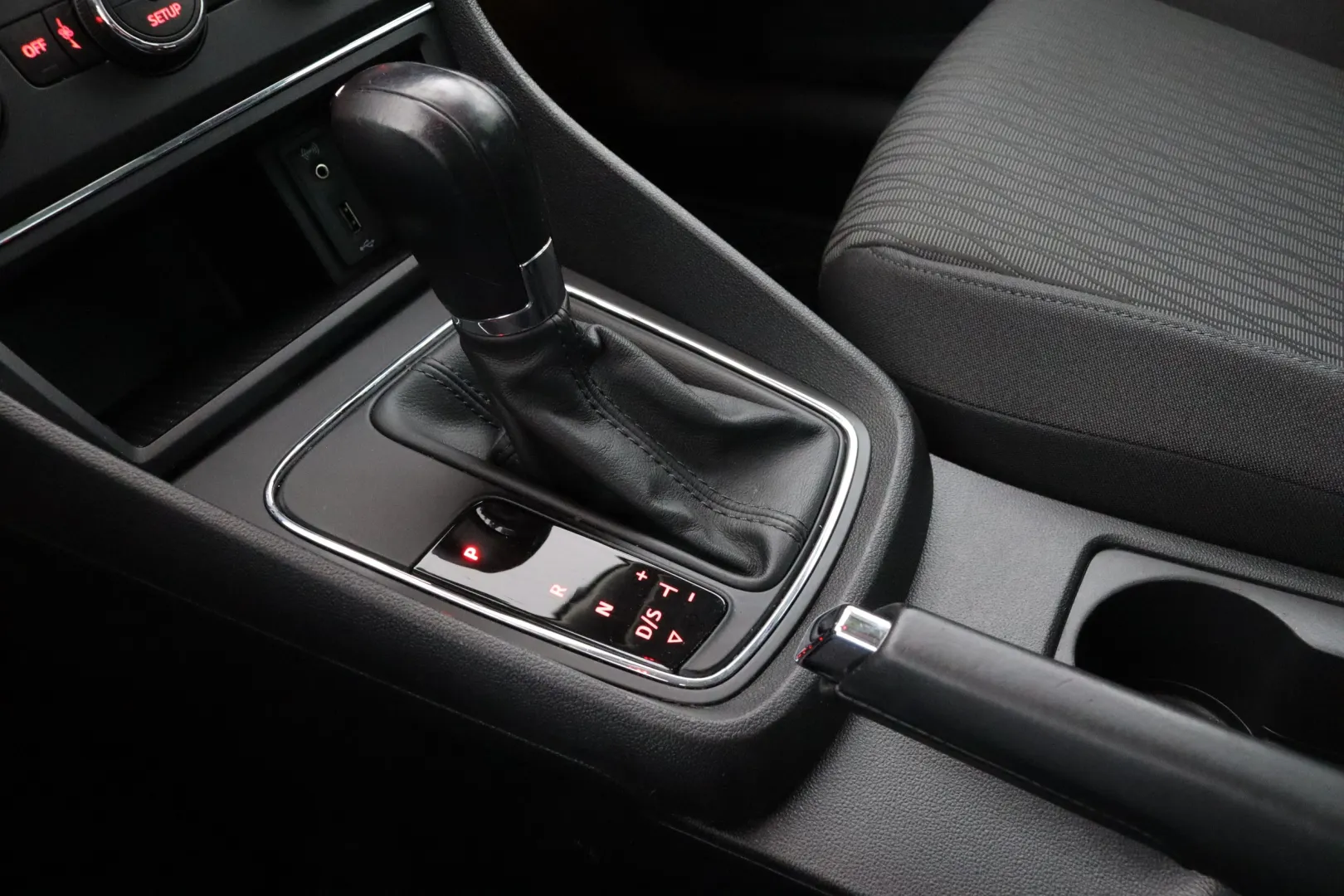 SEAT Leon ST UZA-313 carousel image