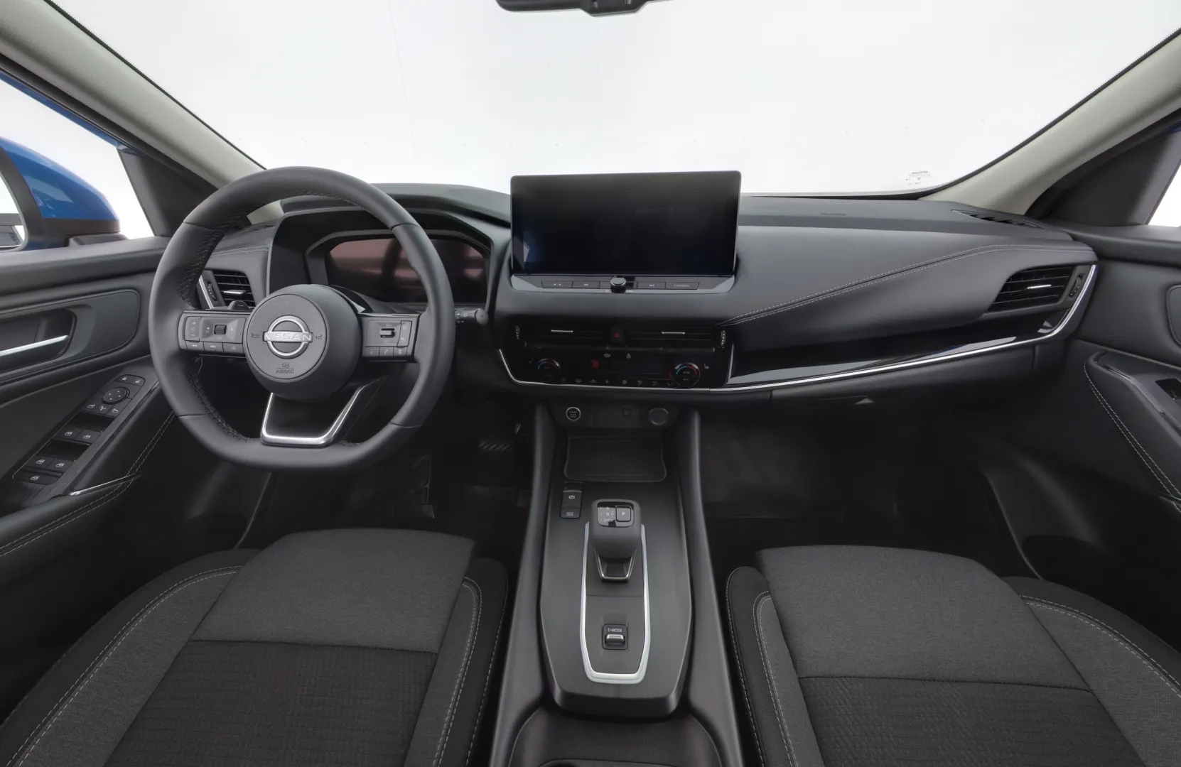NISSAN Qashqai RVV-562 carousel image