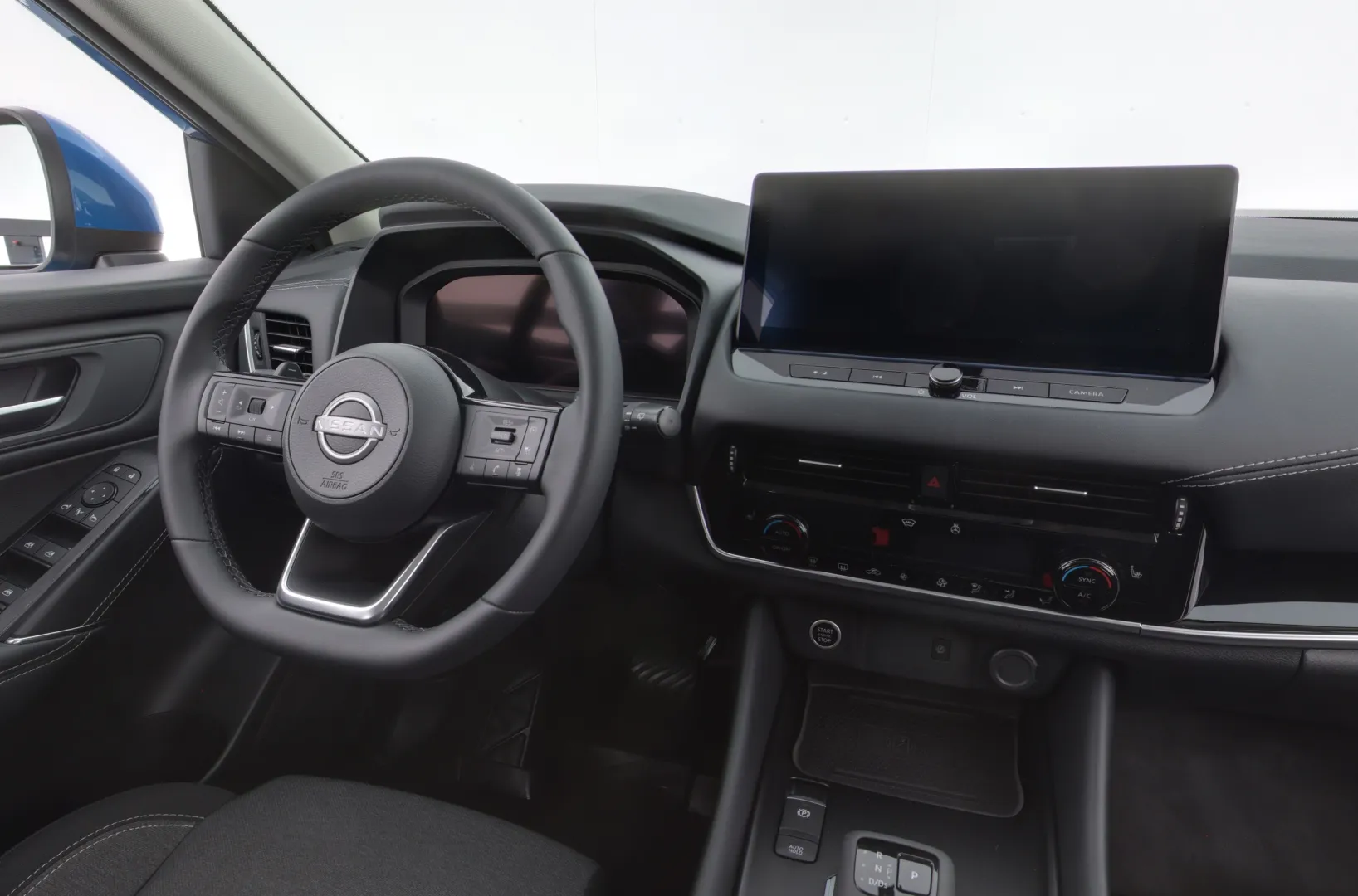 NISSAN Qashqai RVV-562 carousel image