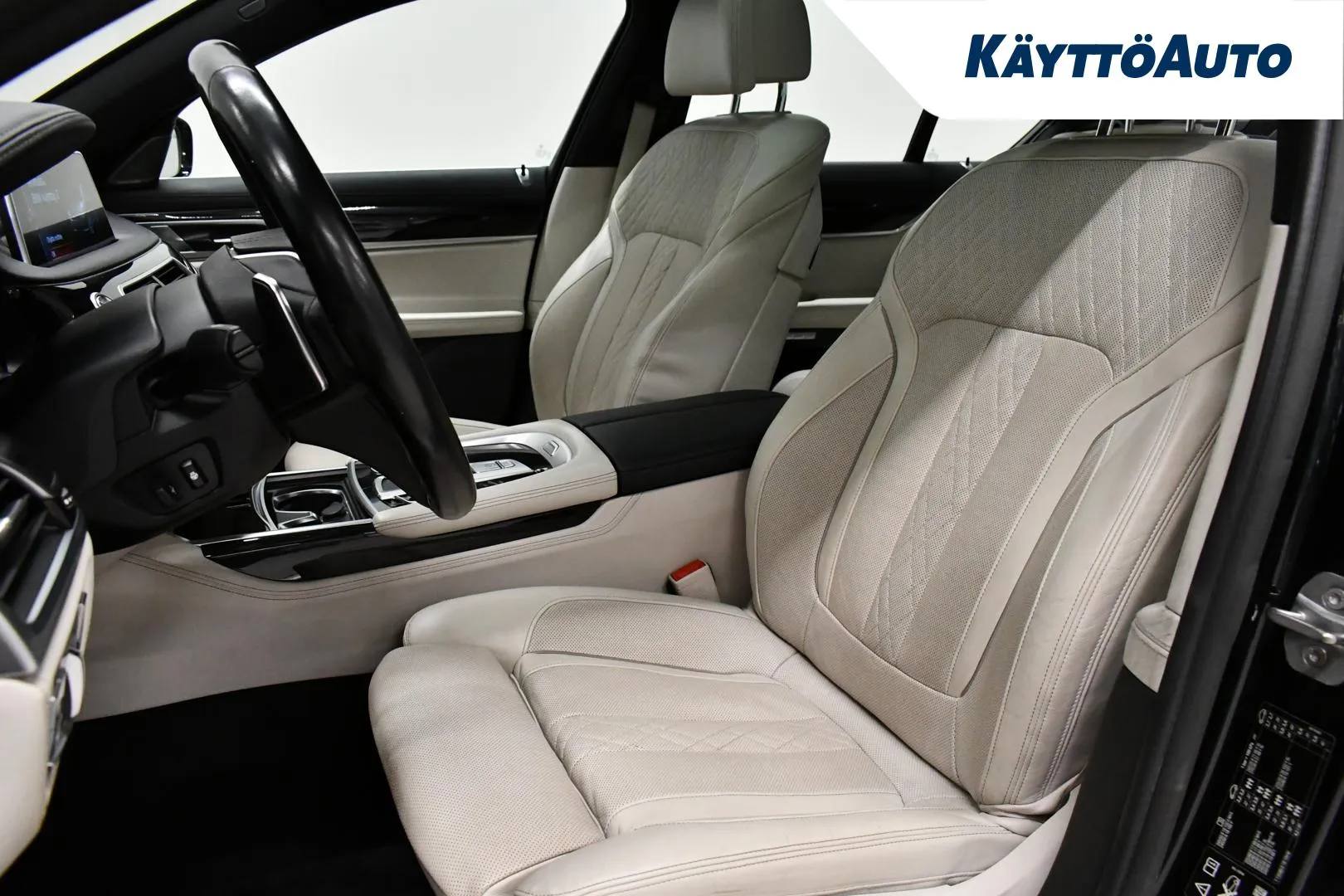 BMW 730 VXU-272 carousel image