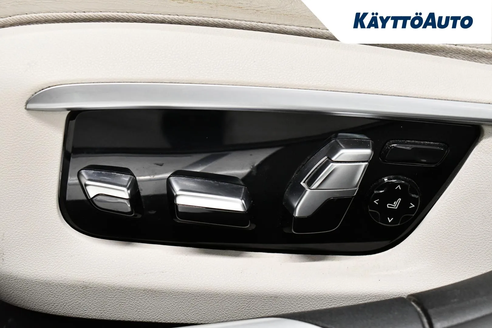 BMW 730 VXU-272 carousel image
