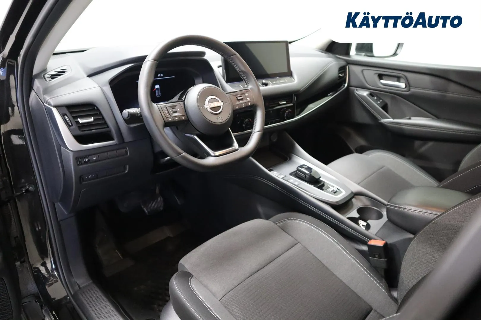 NISSAN Qashqai RVV-594 carousel image