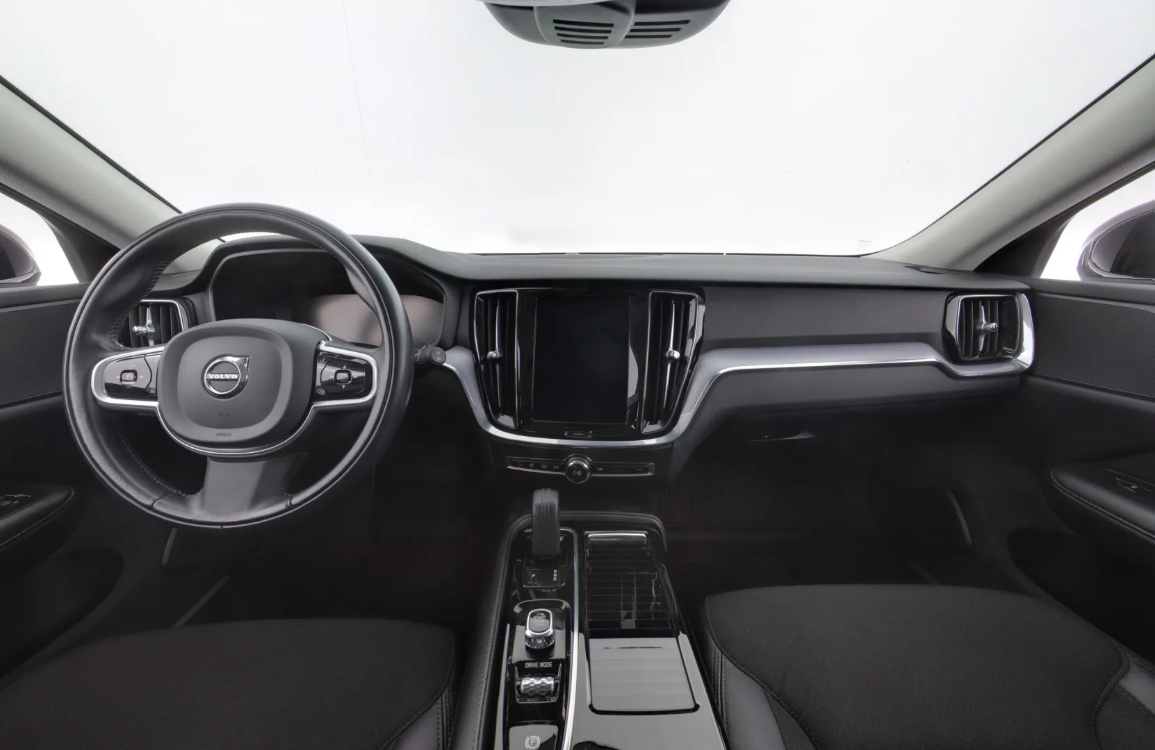 VOLVO V60 EUE-107 carousel image