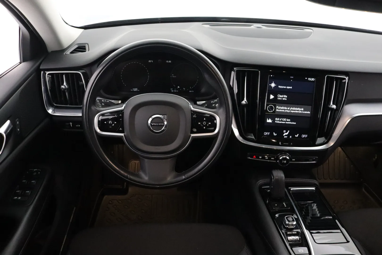 VOLVO V60 EUE-107 carousel image