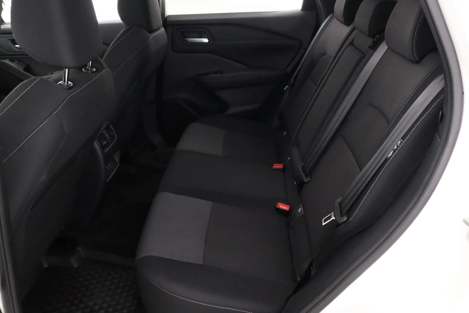 NISSAN Qashqai NNR-193 carousel image