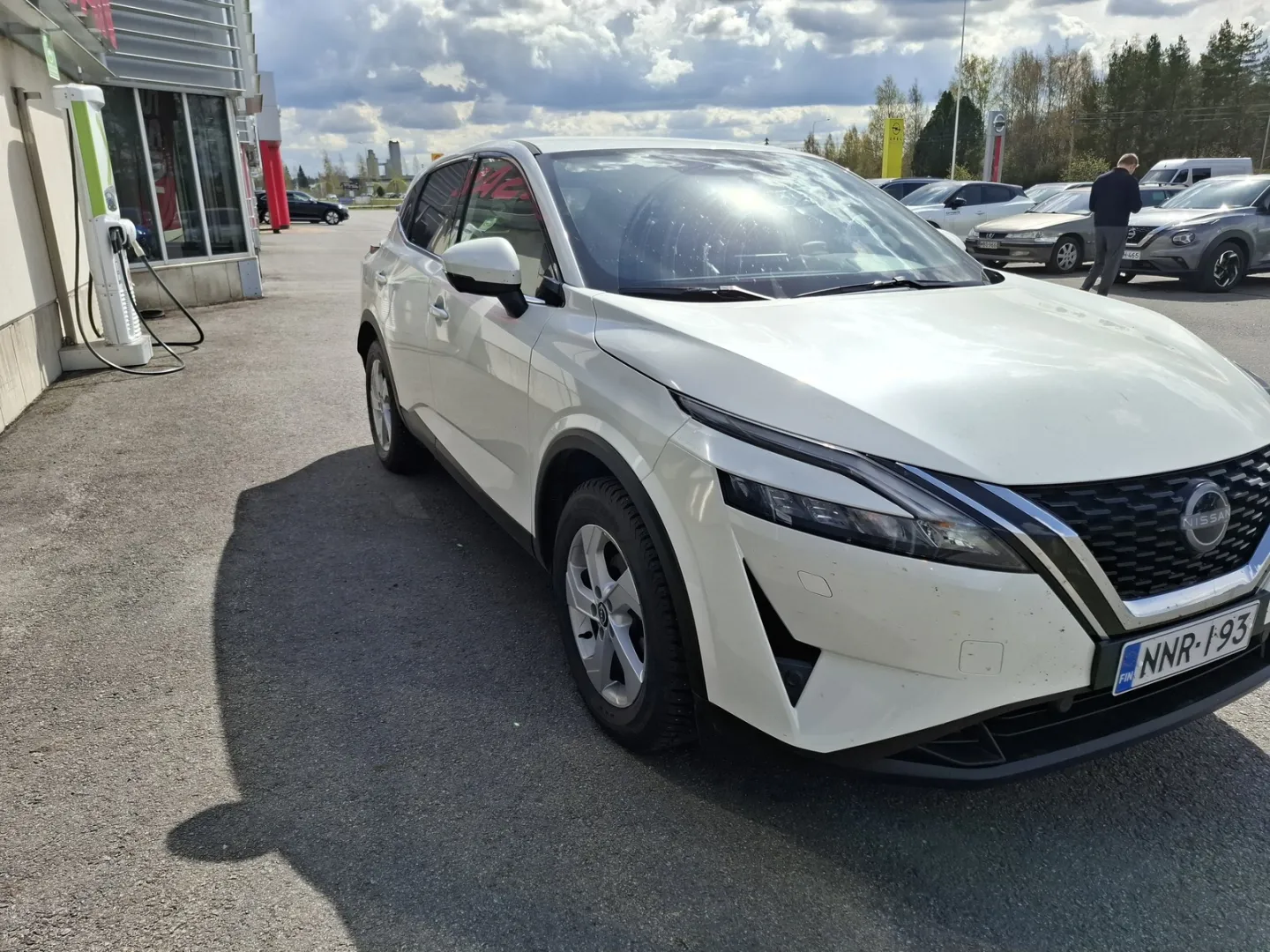NISSAN Qashqai NNR-193 carousel image