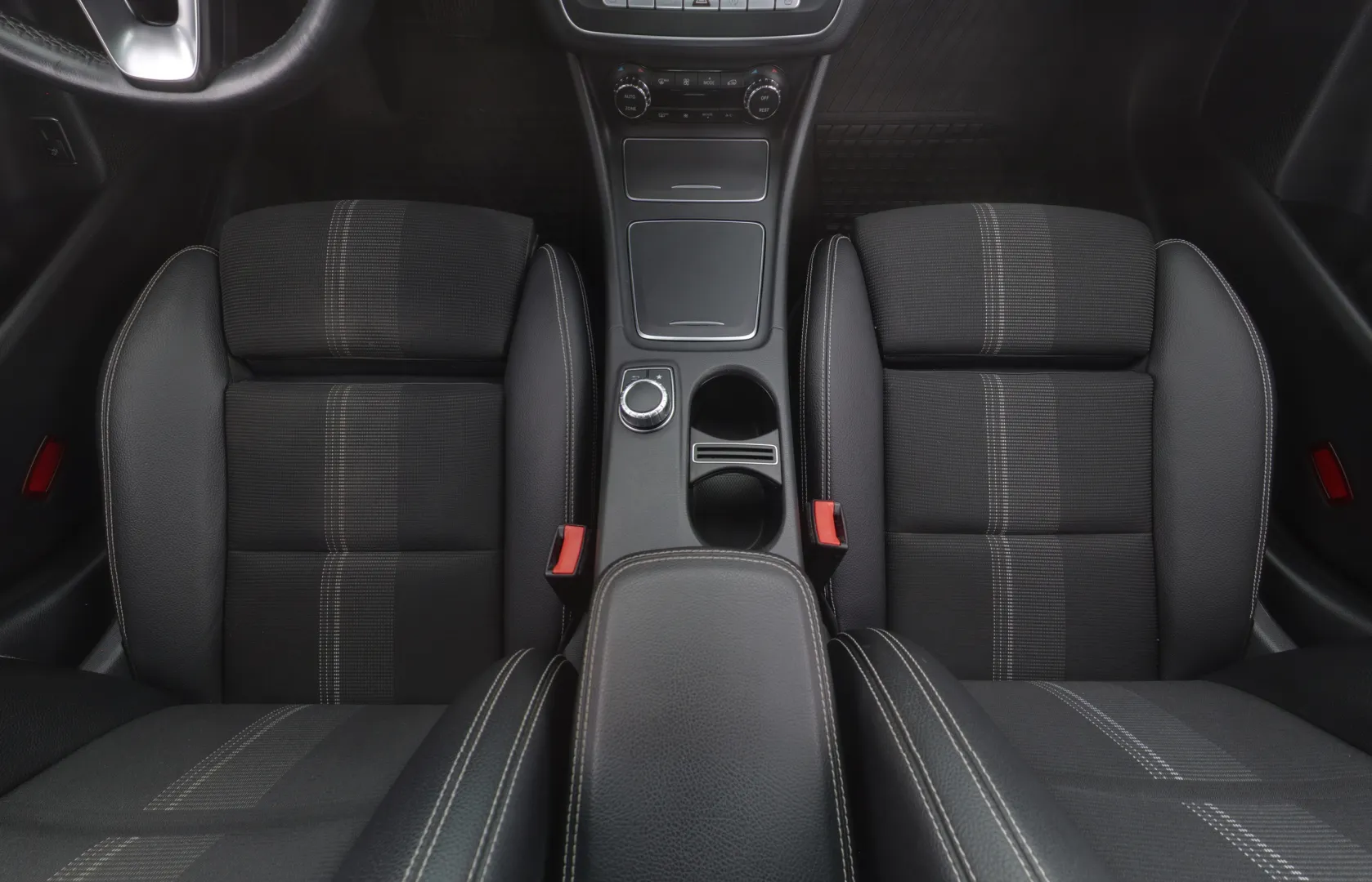 MERCEDES-BENZ CLA GNF-427 carousel image
