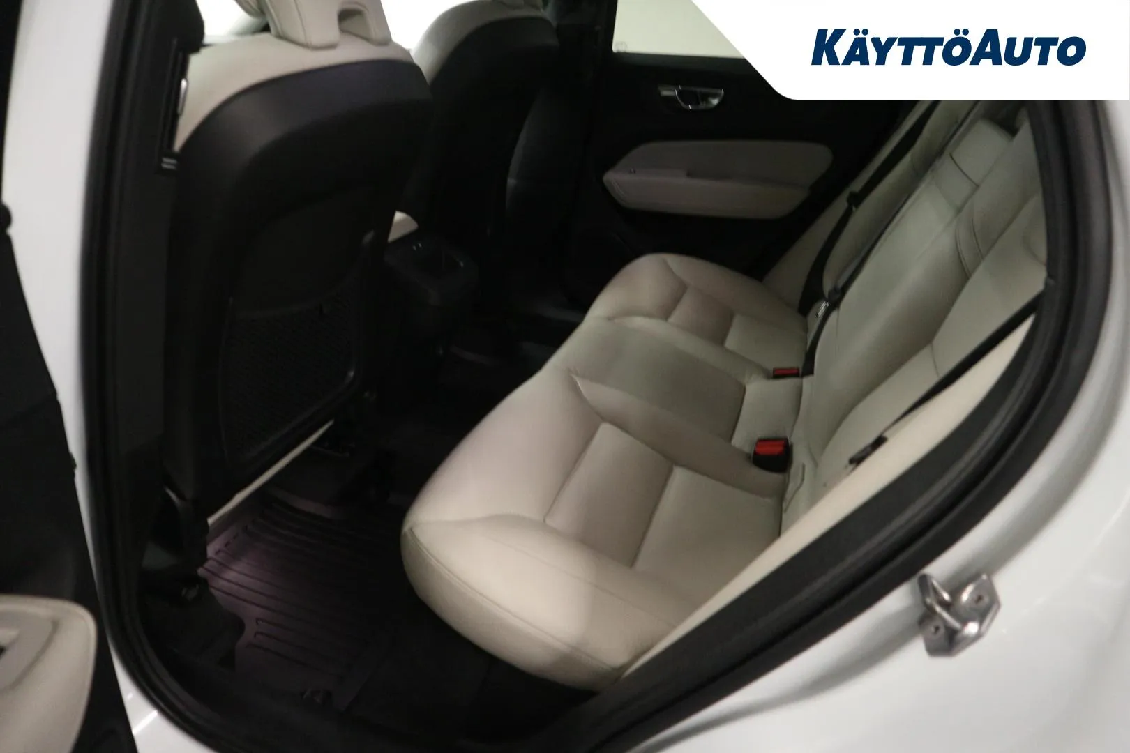 VOLVO XC60 SYR-439 carousel image