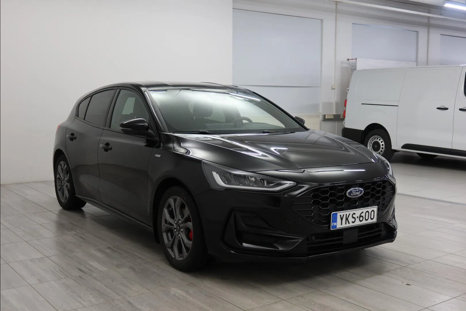 FORD Focus YKS-600 carousel image