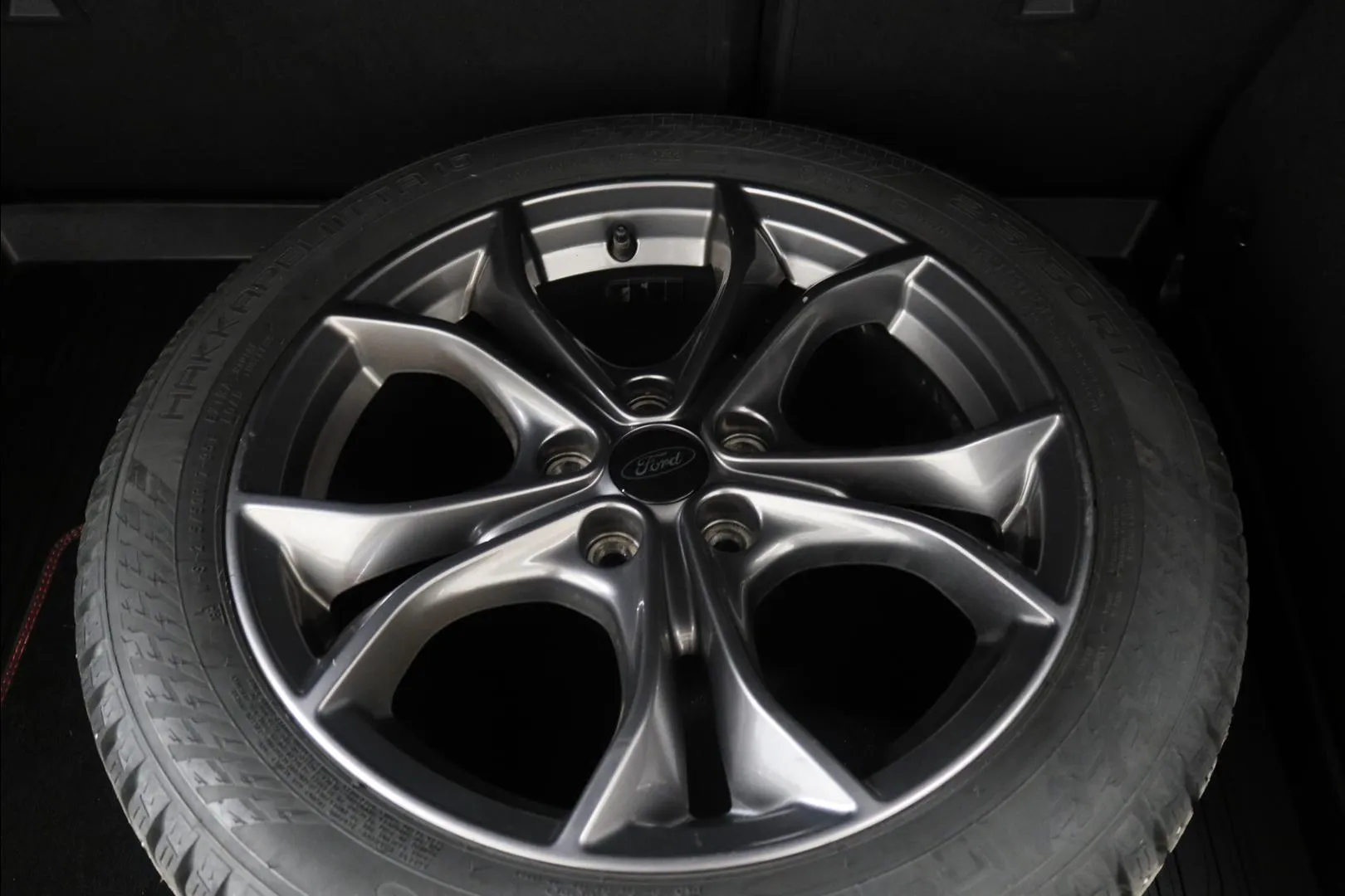 FORD Focus YKS-600 carousel image