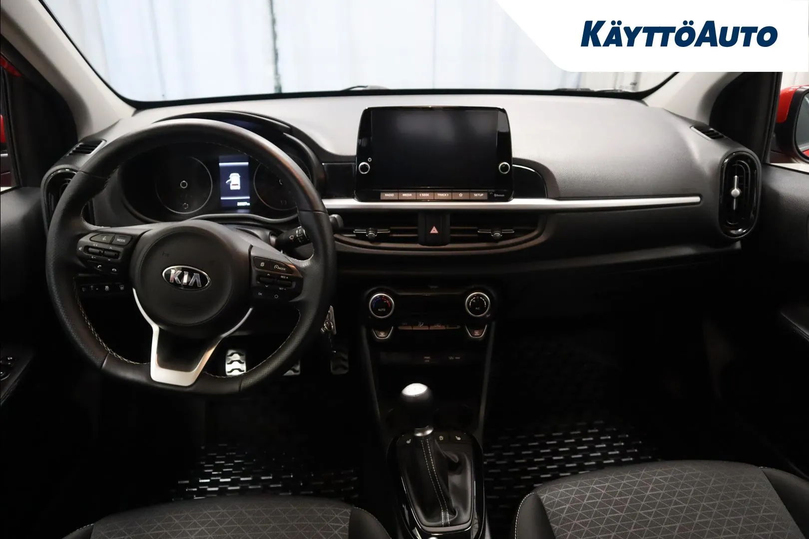 KIA Picanto LPT-681 carousel image