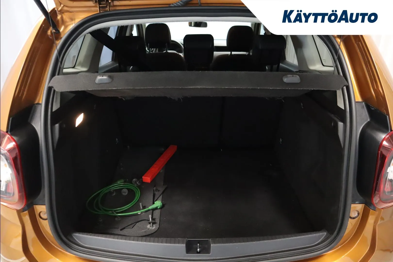 DACIA Duster SOH-889 carousel image