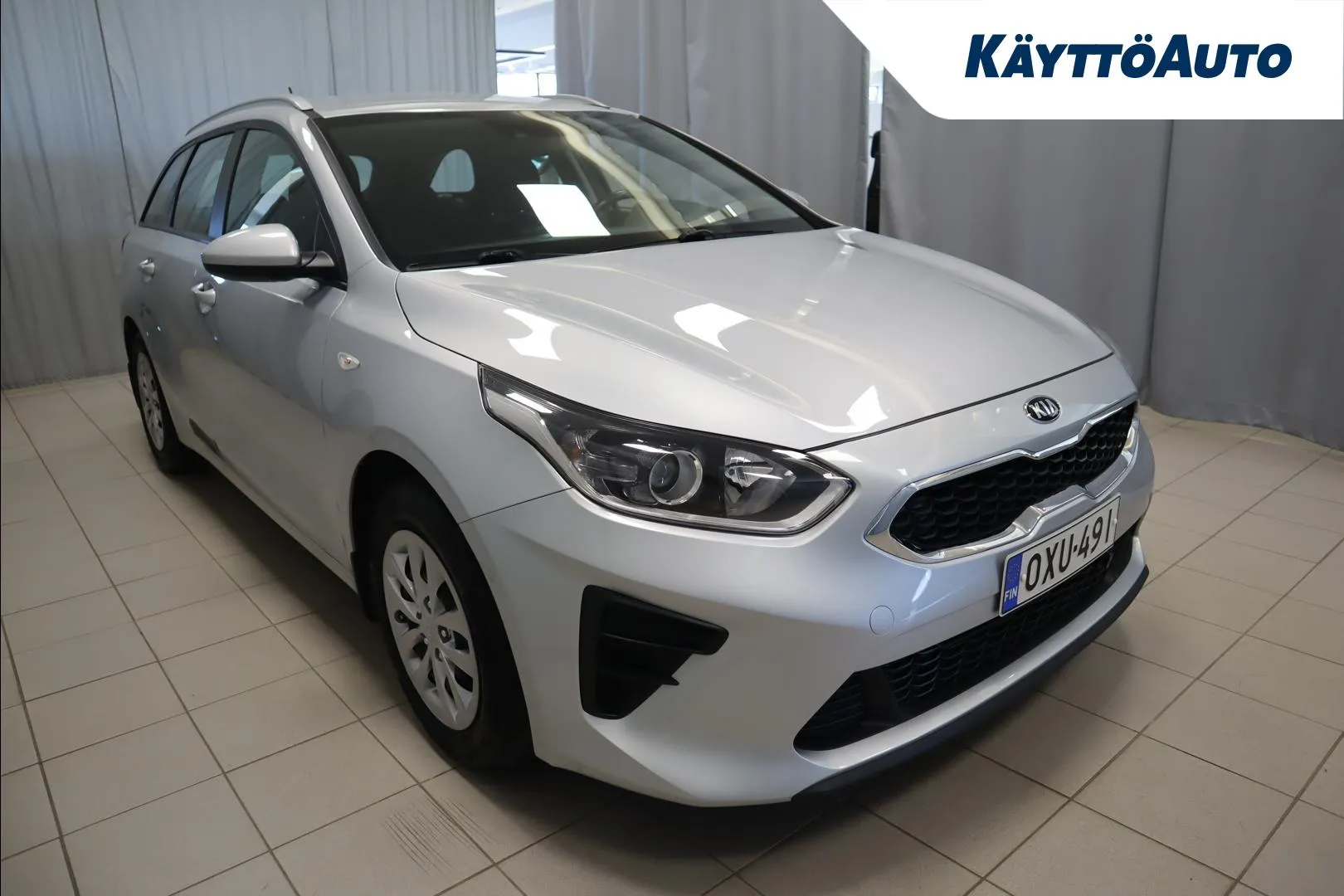 KIA Ceed OXU-491 carousel image