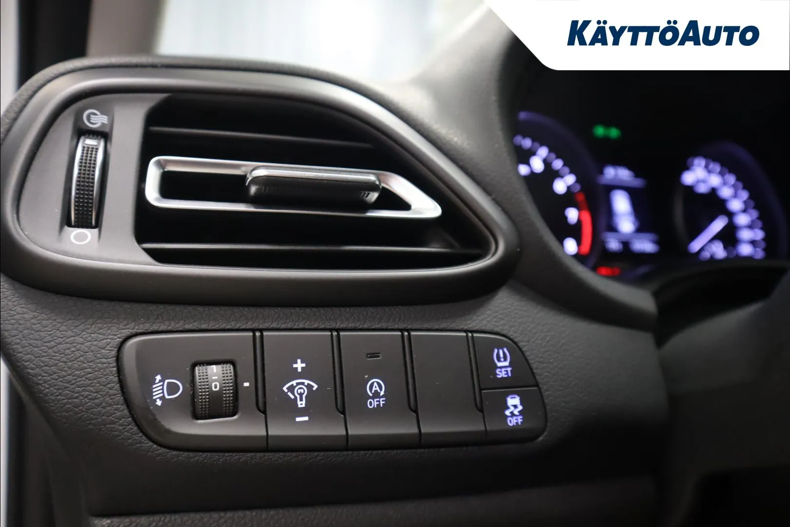 HYUNDAI i30 Wagon ETM-924 carousel image