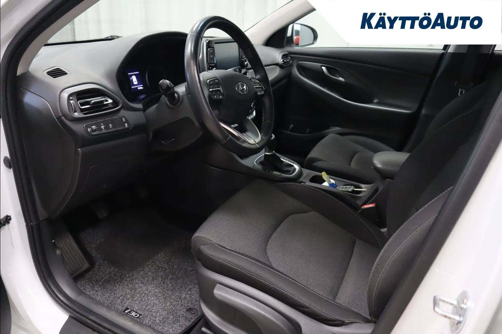 HYUNDAI i30 Wagon ETM-924 carousel image