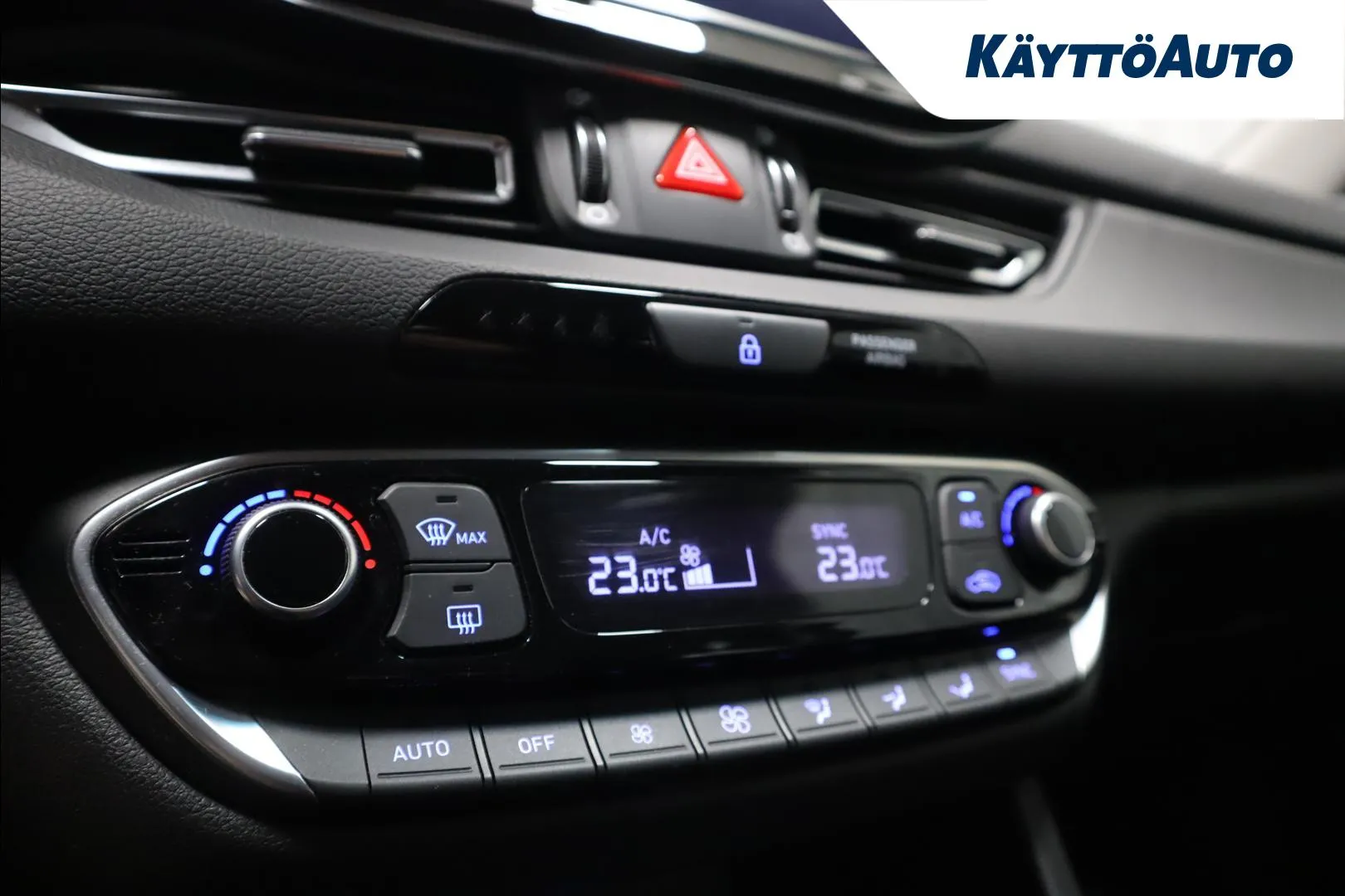 HYUNDAI i30 Wagon ETM-924 carousel image