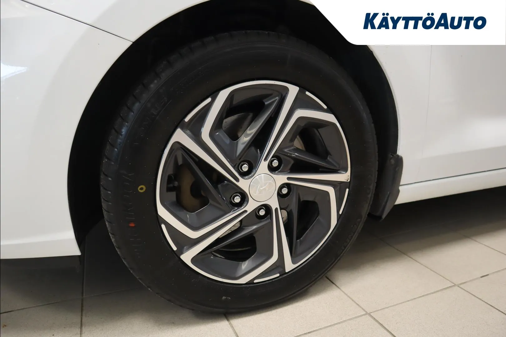 HYUNDAI i30 Wagon ETM-924 carousel image