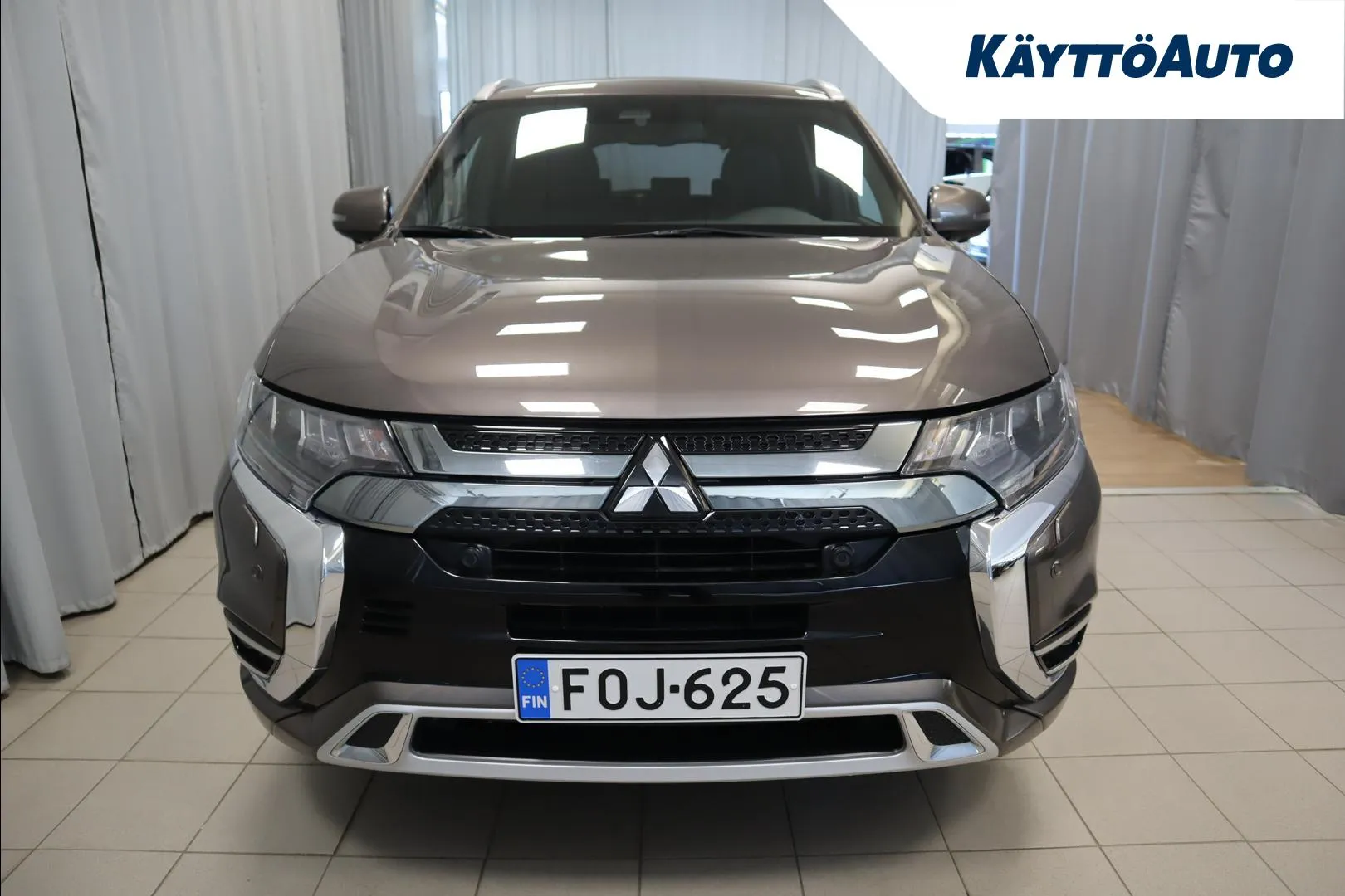 MITSUBISHI Outlander PHEV FOJ-625 carousel image