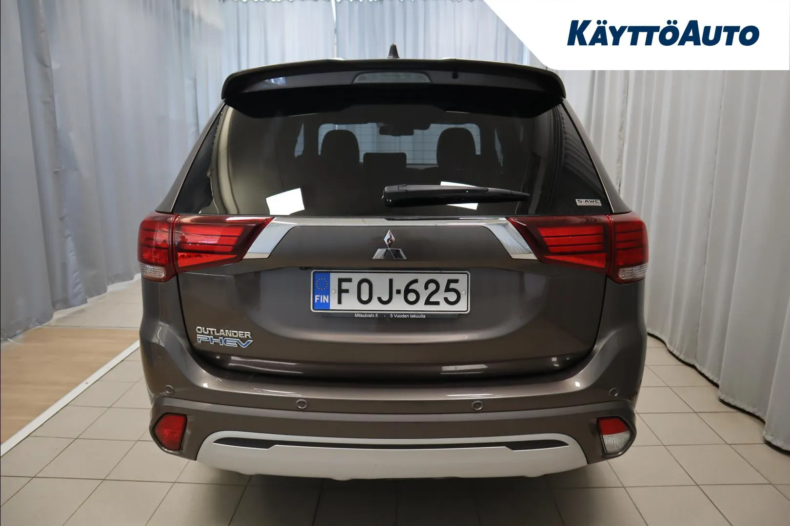 MITSUBISHI Outlander PHEV FOJ-625 carousel image