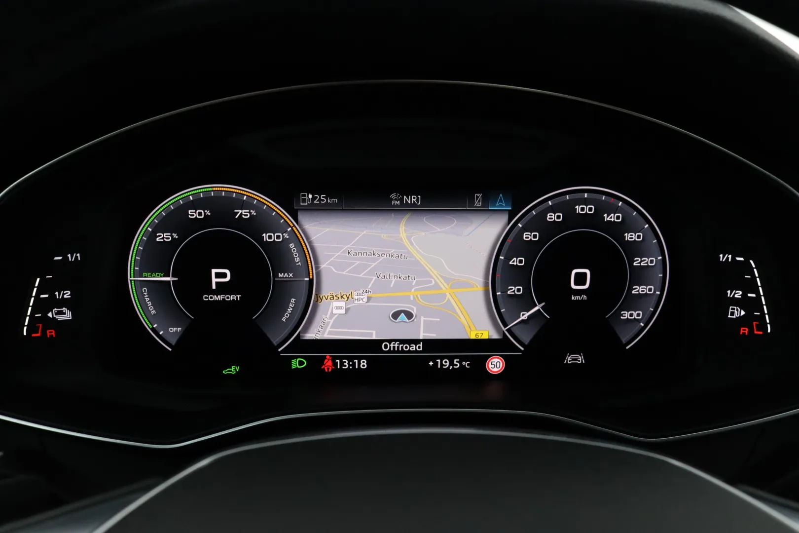Audi A6 YKJ-118 carousel image
