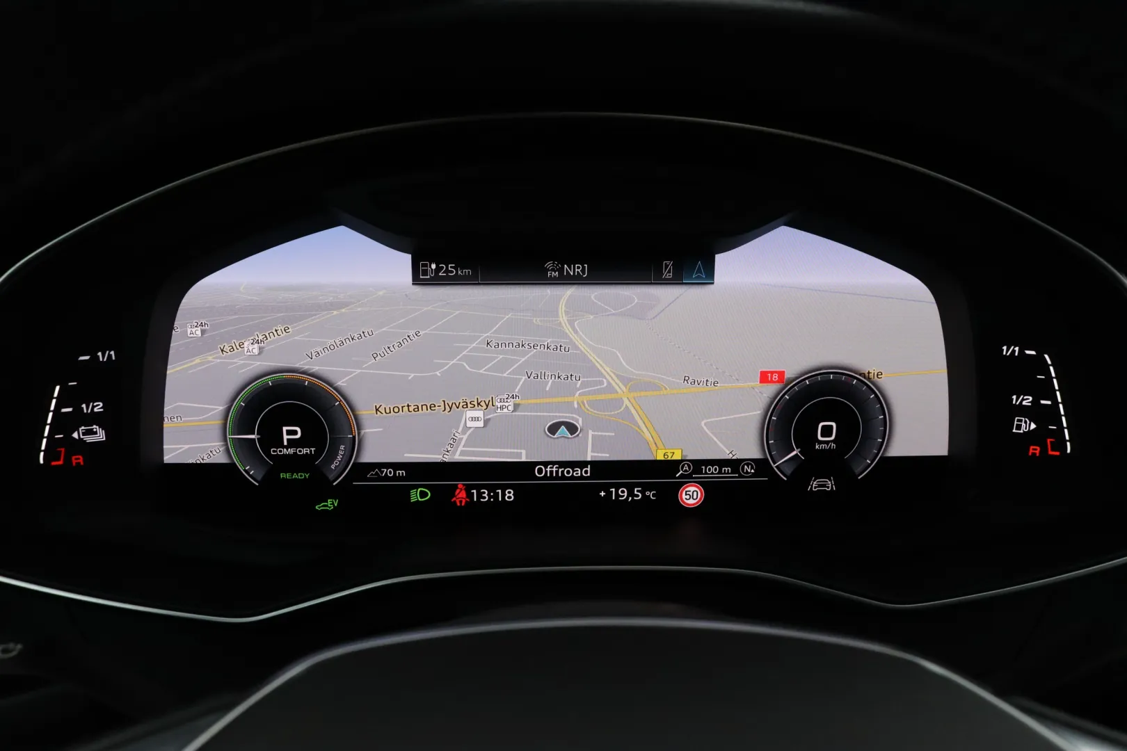 Audi A6 YKJ-118 carousel image