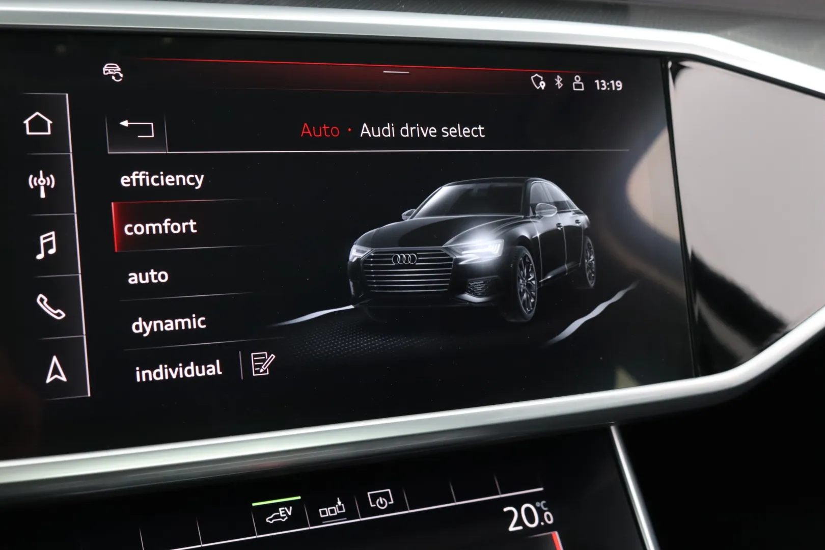 Audi A6 YKJ-118 carousel image
