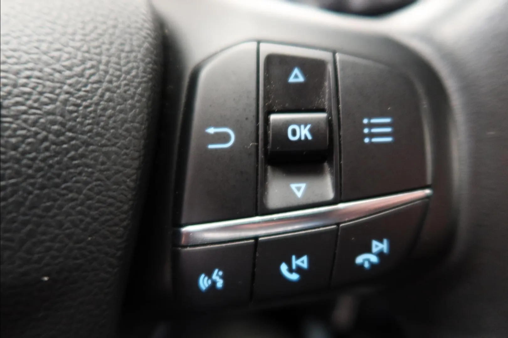 FORD Focus BXP-774 carousel image