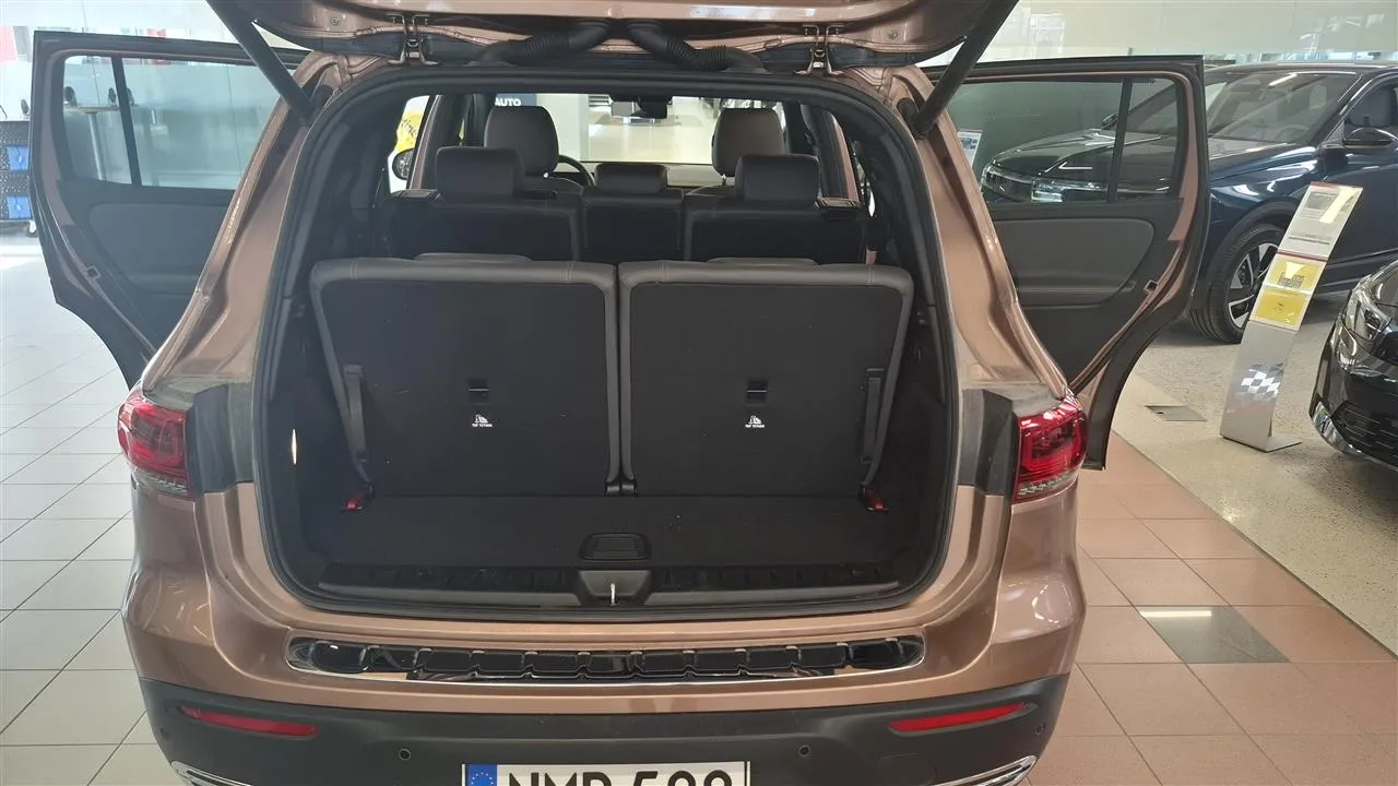 MERCEDES-BENZ EQB NMP-502 carousel image