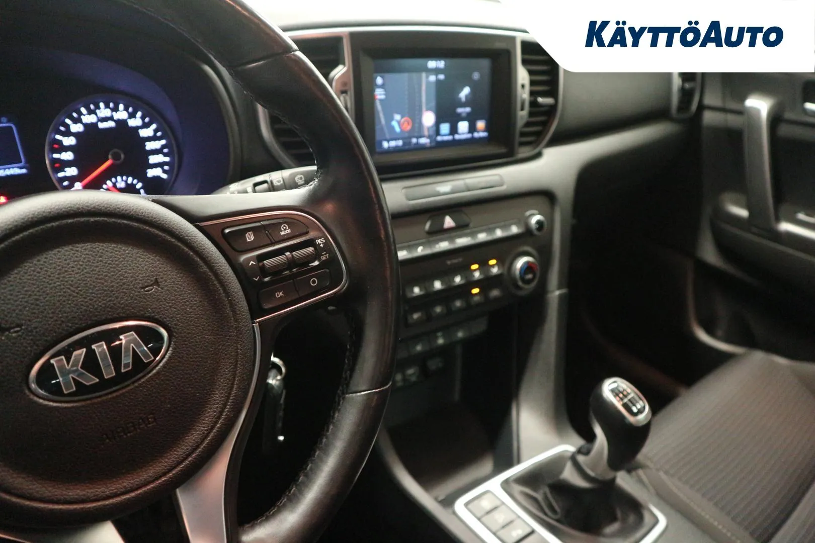 KIA Sportage UZR-599 carousel image