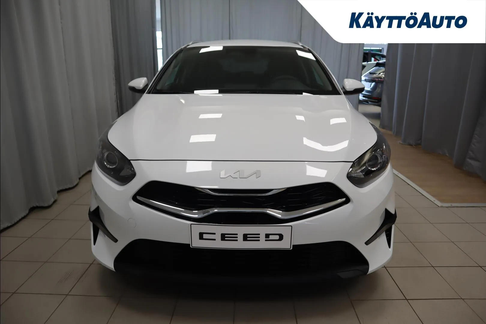 Kia Ceed RXJ-265 carousel image