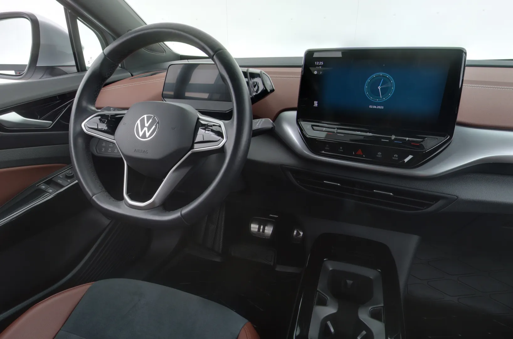 VOLKSWAGEN ID.4 GOU-535 carousel image