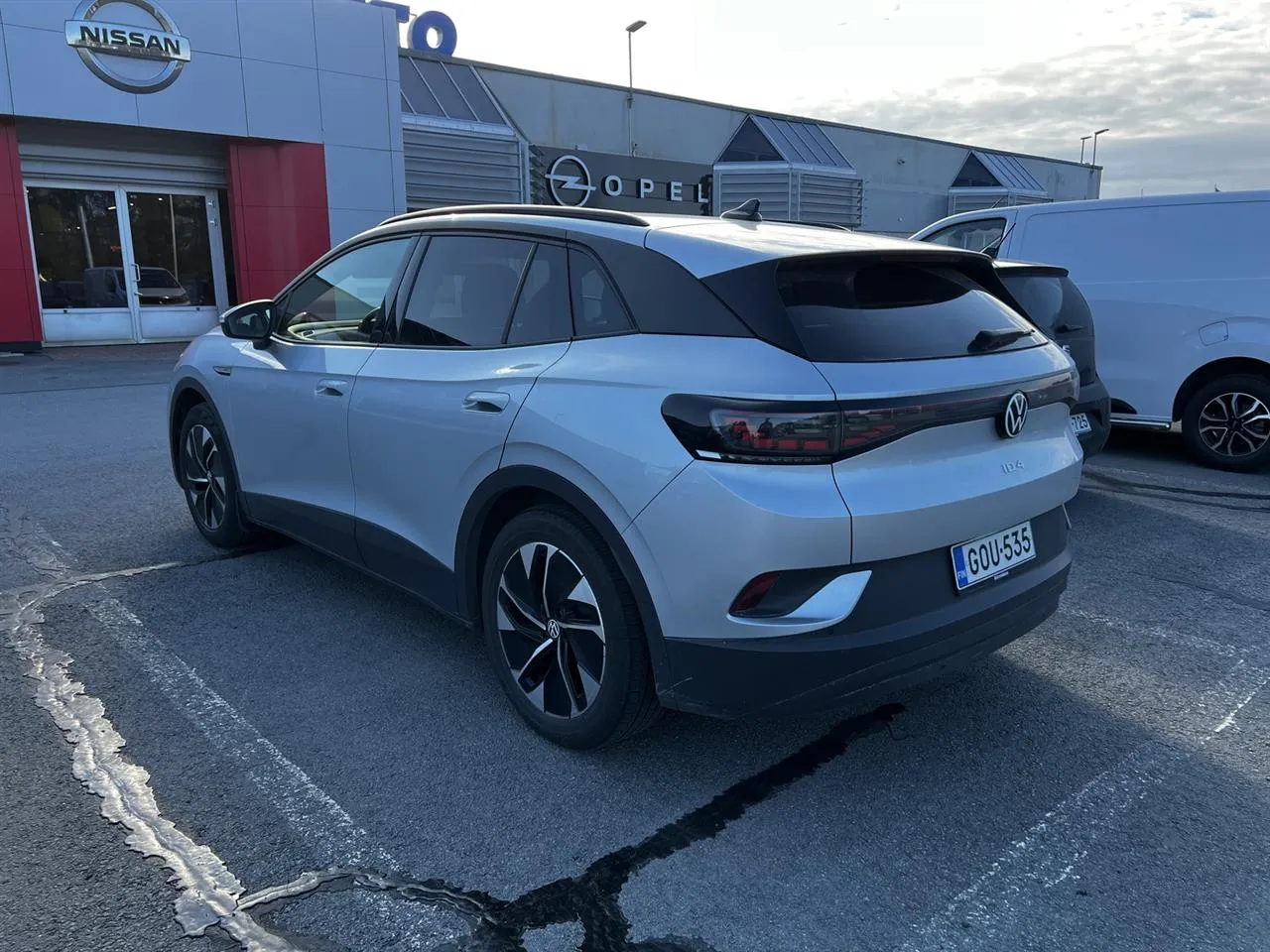VOLKSWAGEN ID.4 GOU-535 carousel image