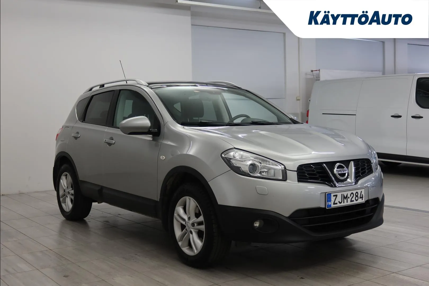 NISSAN Qashqai ZJM-284 carousel image
