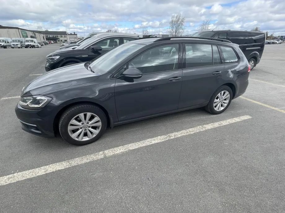 VOLKSWAGEN GOLF MNJ-265 carousel image