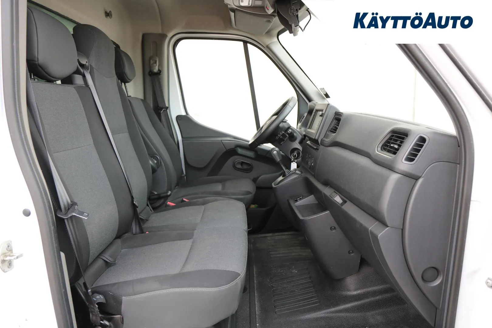 RENAULT Master OZY-661 carousel image
