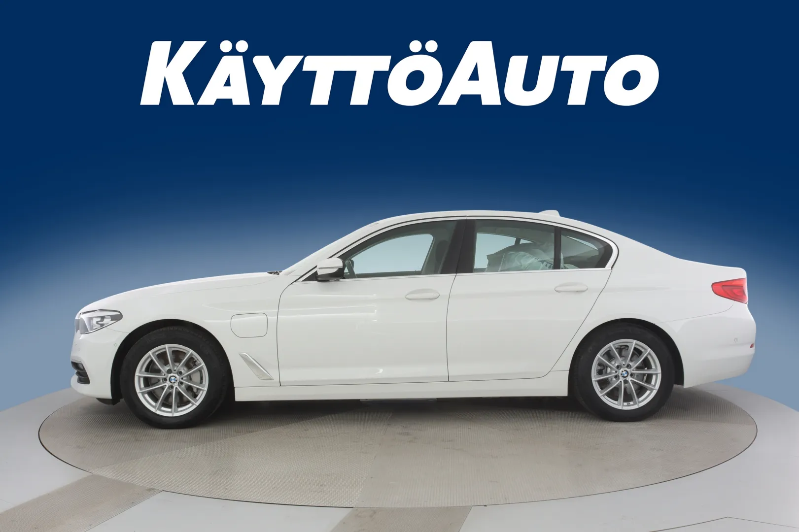 BMW 530 YLO-379 carousel image