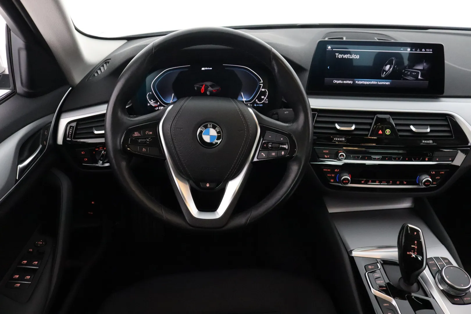 BMW 530 YLO-379 carousel image