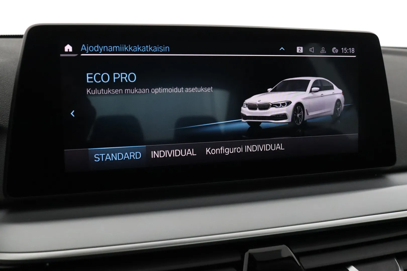 BMW 530 YLO-379 carousel image