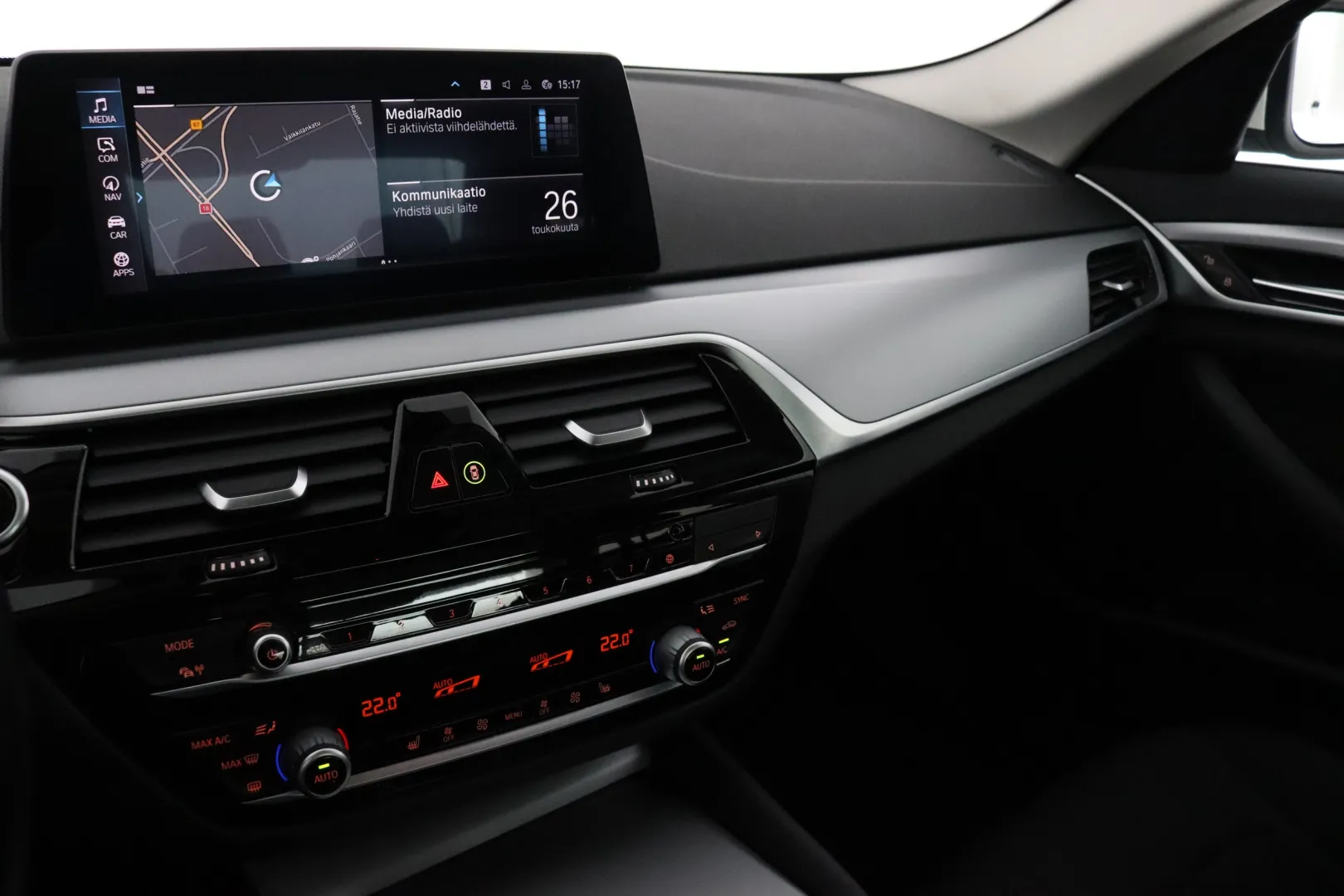 BMW 530 YLO-379 carousel image