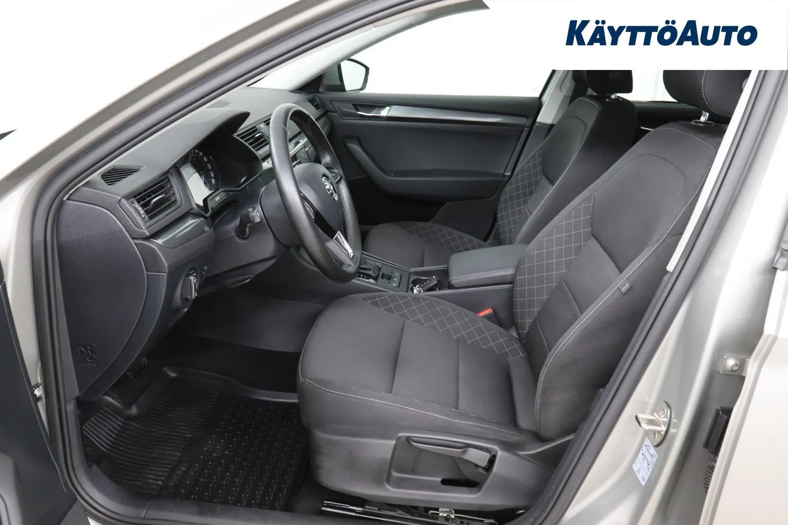 Skoda Superb BTO-789 carousel image
