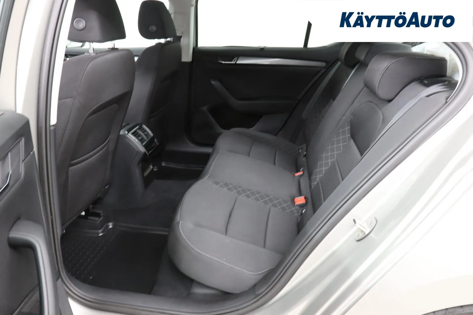Skoda Superb BTO-789 carousel image