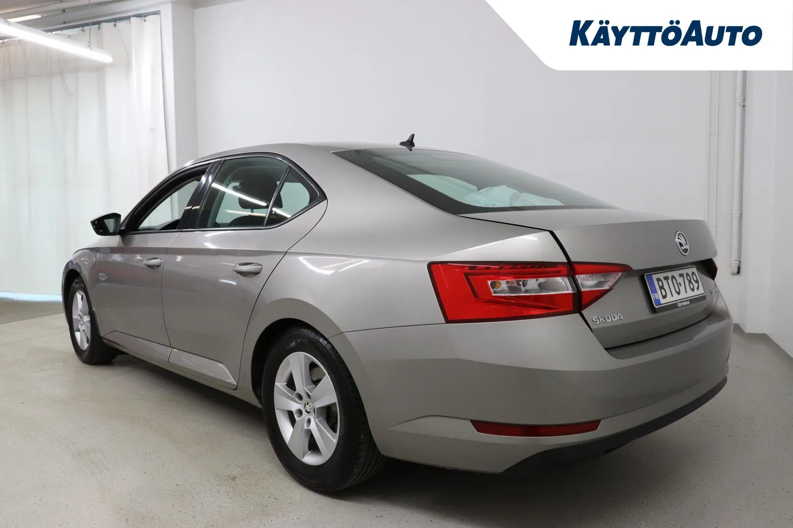 Skoda Superb BTO-789 carousel image