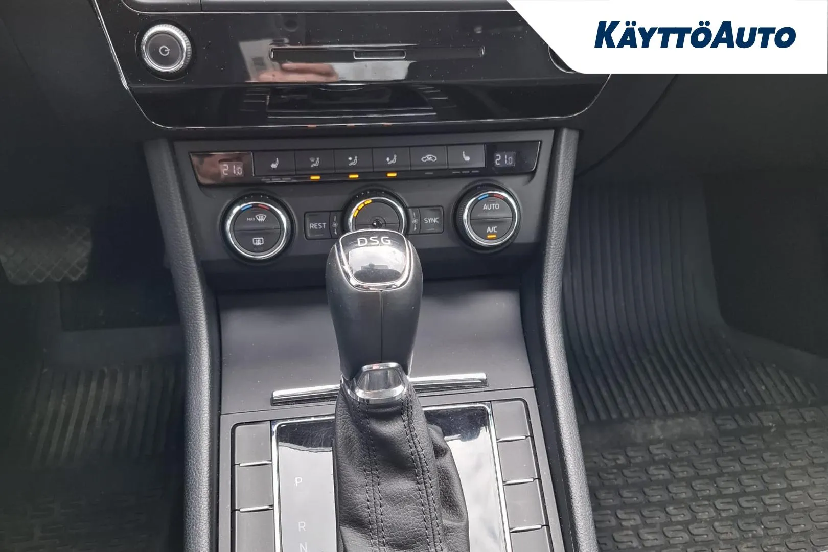 SKODA Superb BTO-789 carousel image