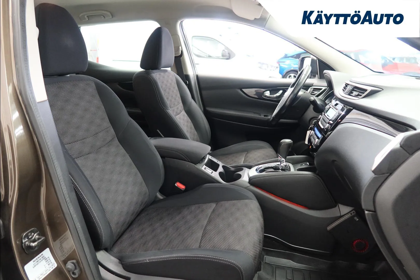 NISSAN Qashqai FLJ-176 carousel image