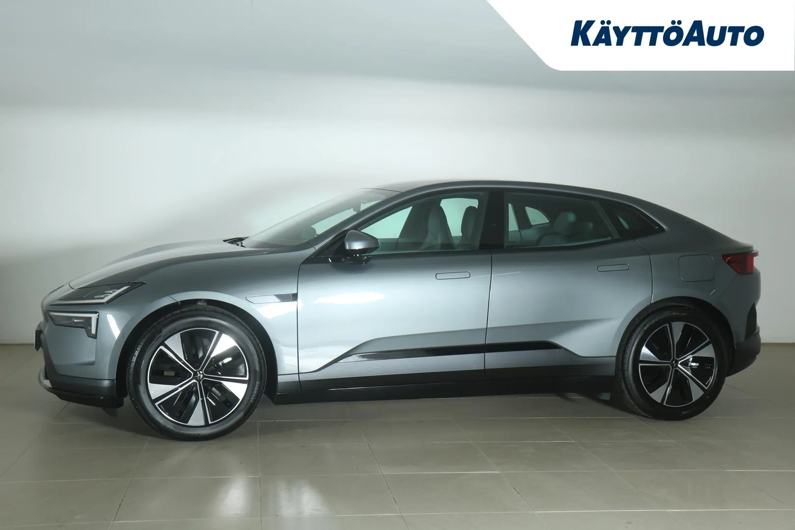 POLESTAR 4 JNS-758 carousel image