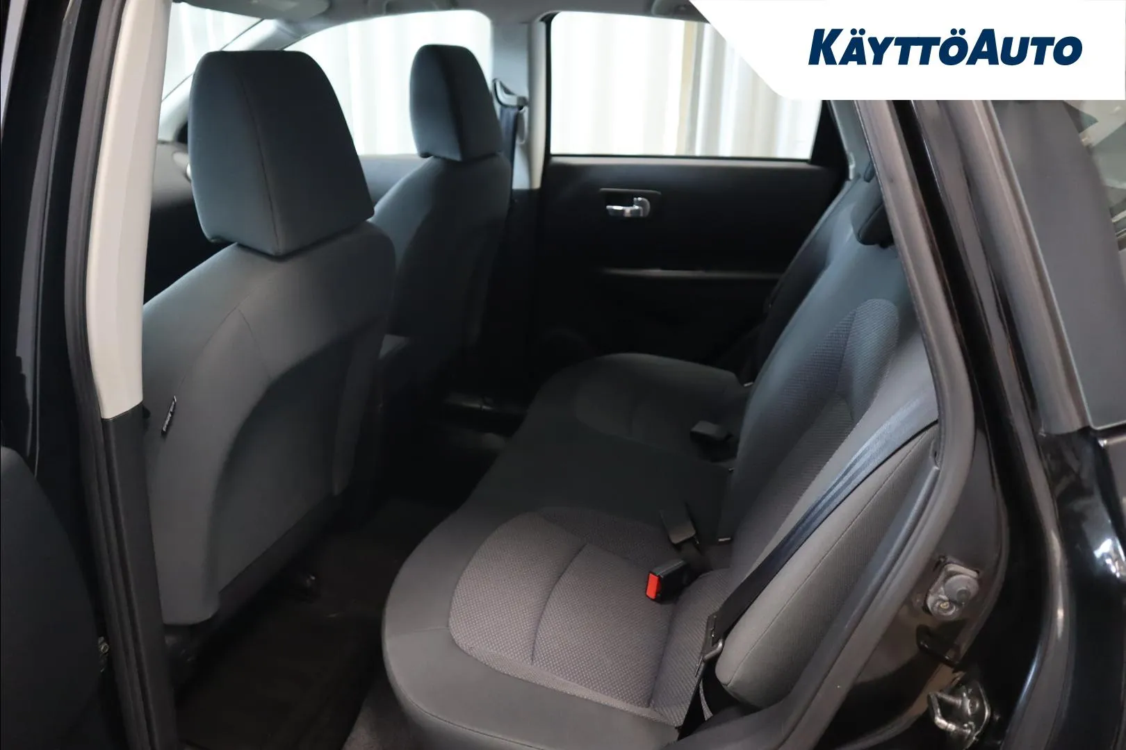 NISSAN Qashqai RUG-731 carousel image