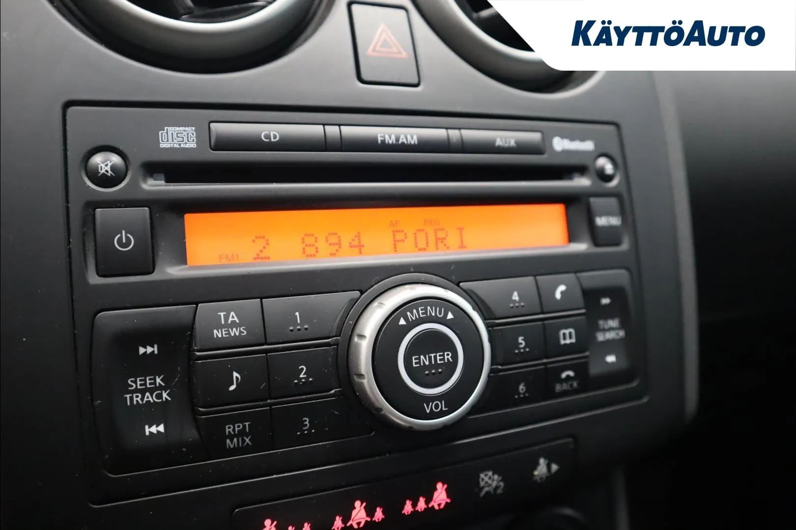 NISSAN Qashqai RUG-731 carousel image