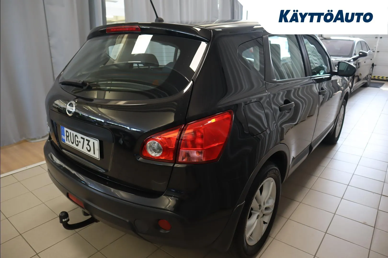 NISSAN Qashqai RUG-731 carousel image