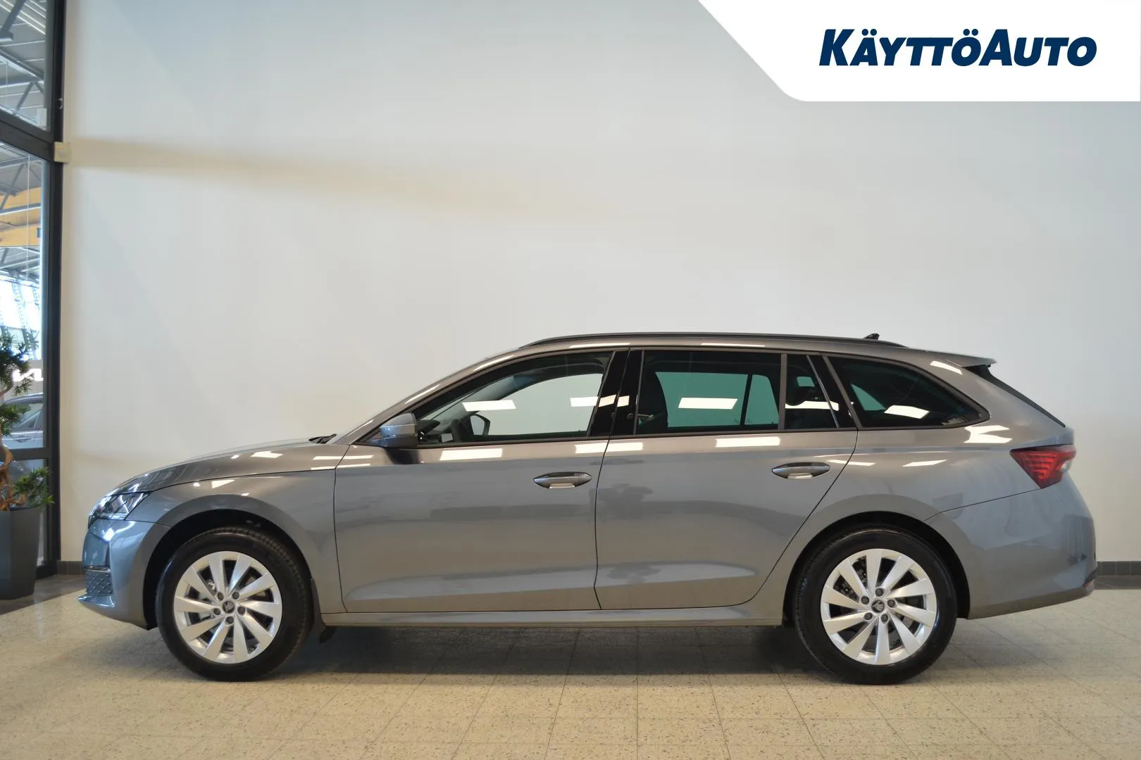 Skoda Octavia ZPM-194 carousel image